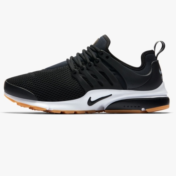 Nike Shoes - Women’s Nike Air Presto shoes size 8